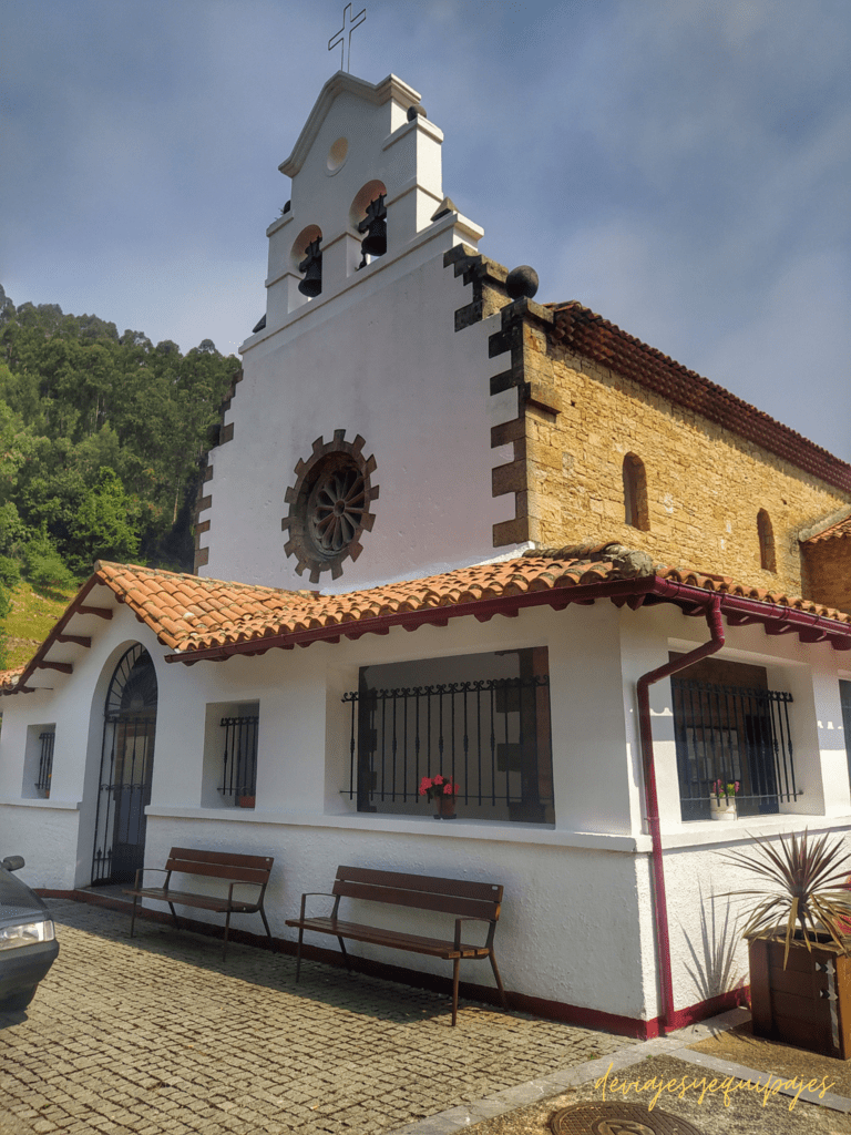 Iglesia de Tazones