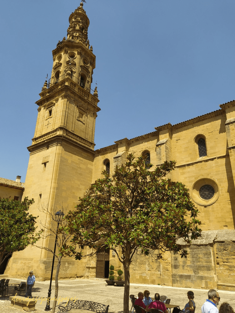 iglesia santa María briones